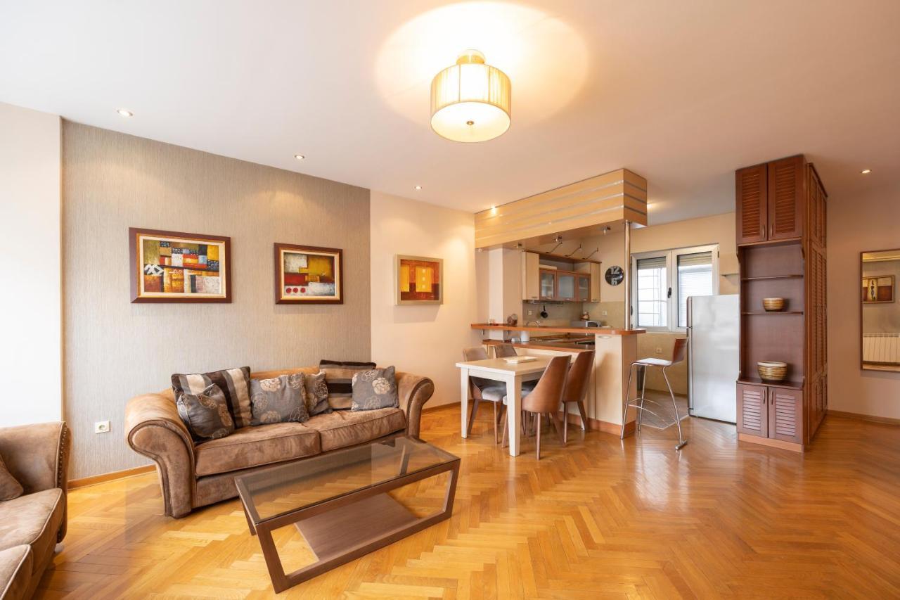 Center Lux Ii Apartment *